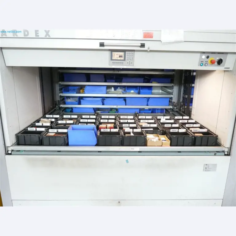 Maschinen, Warenvorräte, Lagertechnik u. Designmöbel eines Möbelherstellers-3