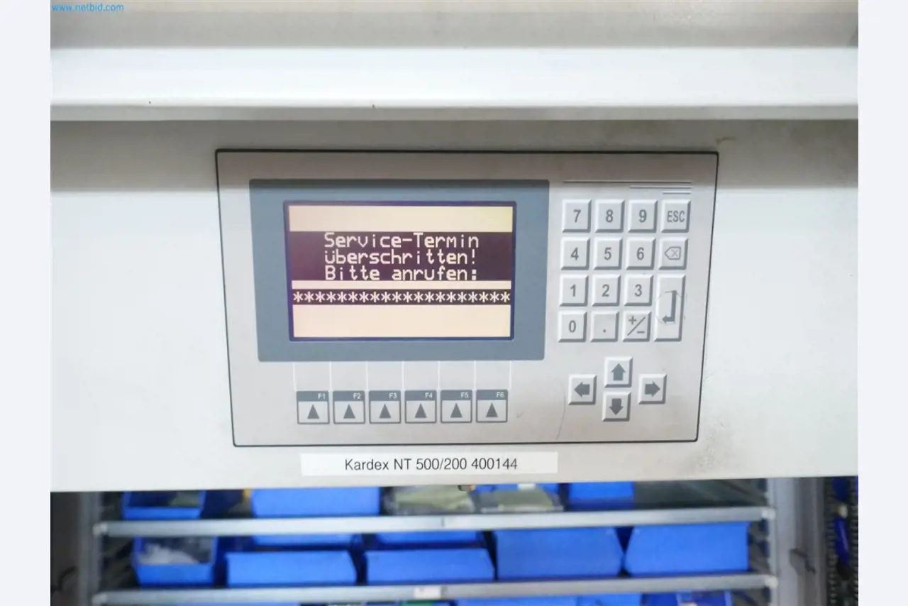 Maschinen, Warenvorräte, Lagertechnik u. Designmöbel eines Möbelherstellers-6