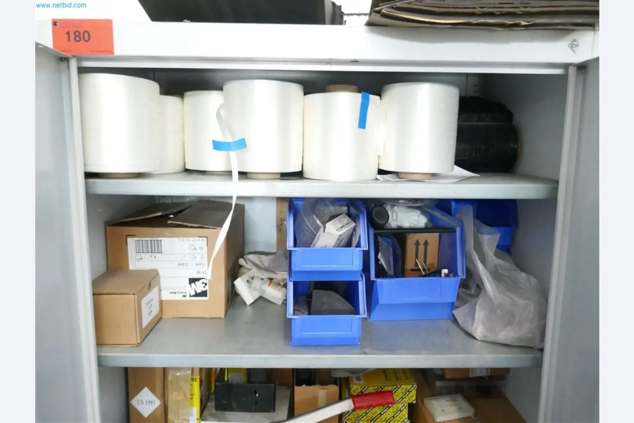 Maschinen, Warenvorräte, Lagertechnik u. Designmöbel eines Möbelherstellers-3