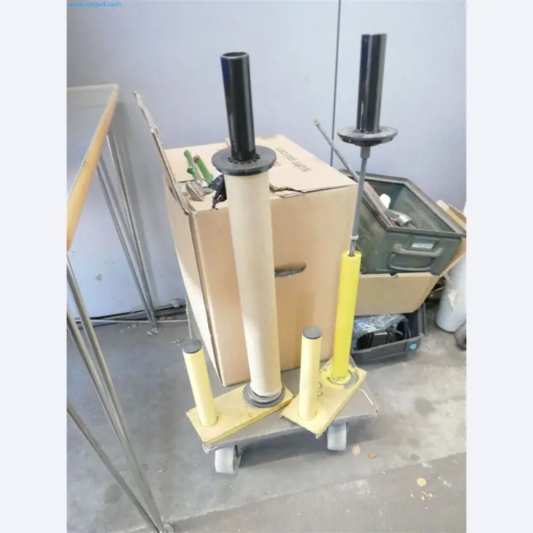 Maschinen, Warenvorräte, Lagertechnik u. Designmöbel eines Möbelherstellers-5