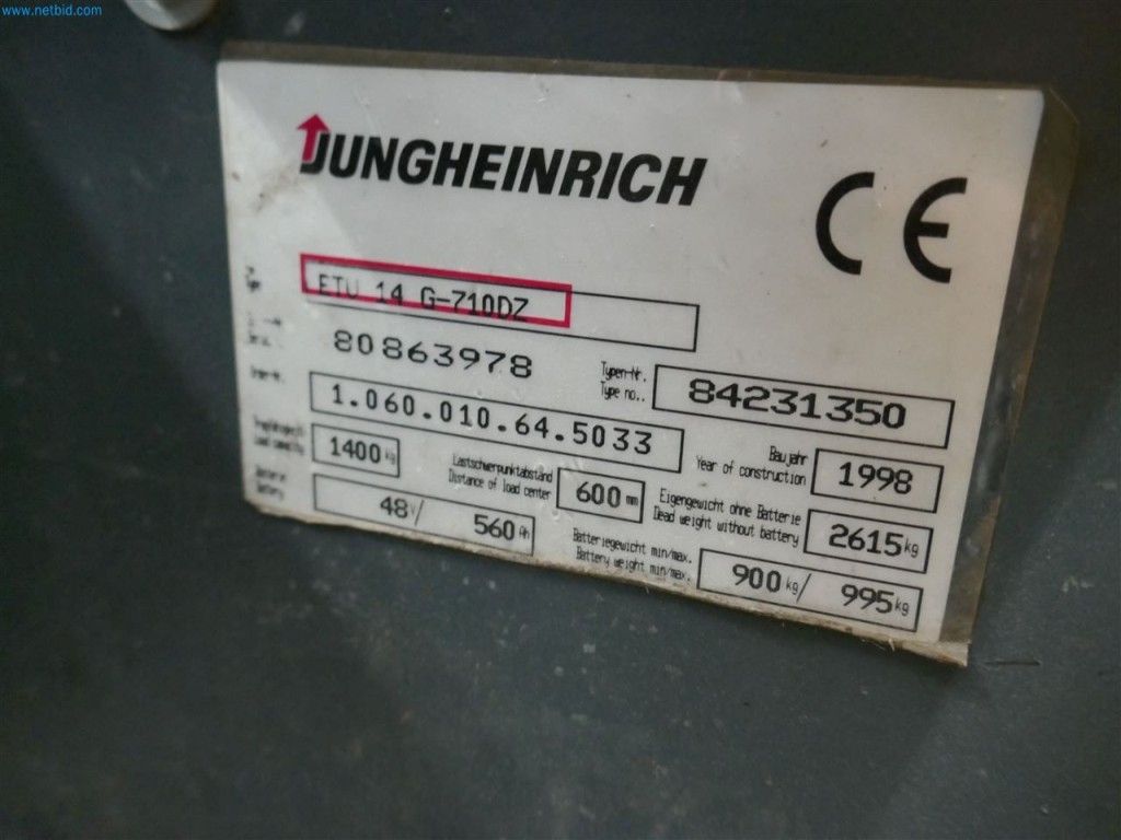 Maschinen, Warenvorräte, Lagertechnik u. Designmöbel eines Möbelherstellers-6