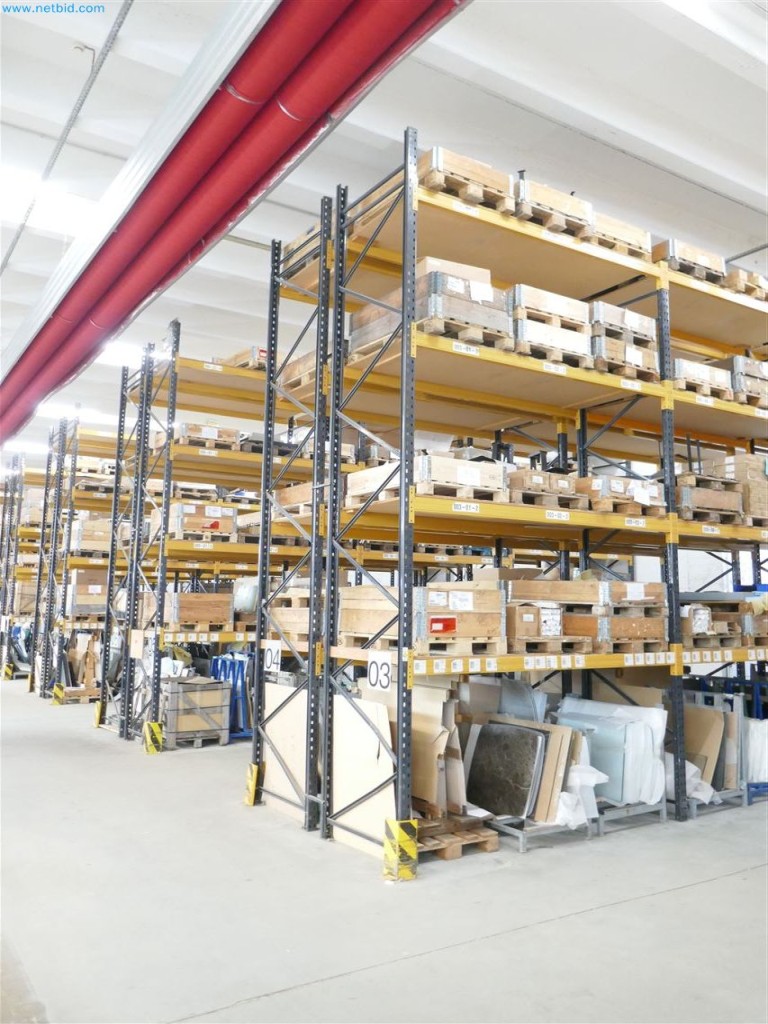 Maschinen, Warenvorräte, Lagertechnik u. Designmöbel eines Möbelherstellers-3