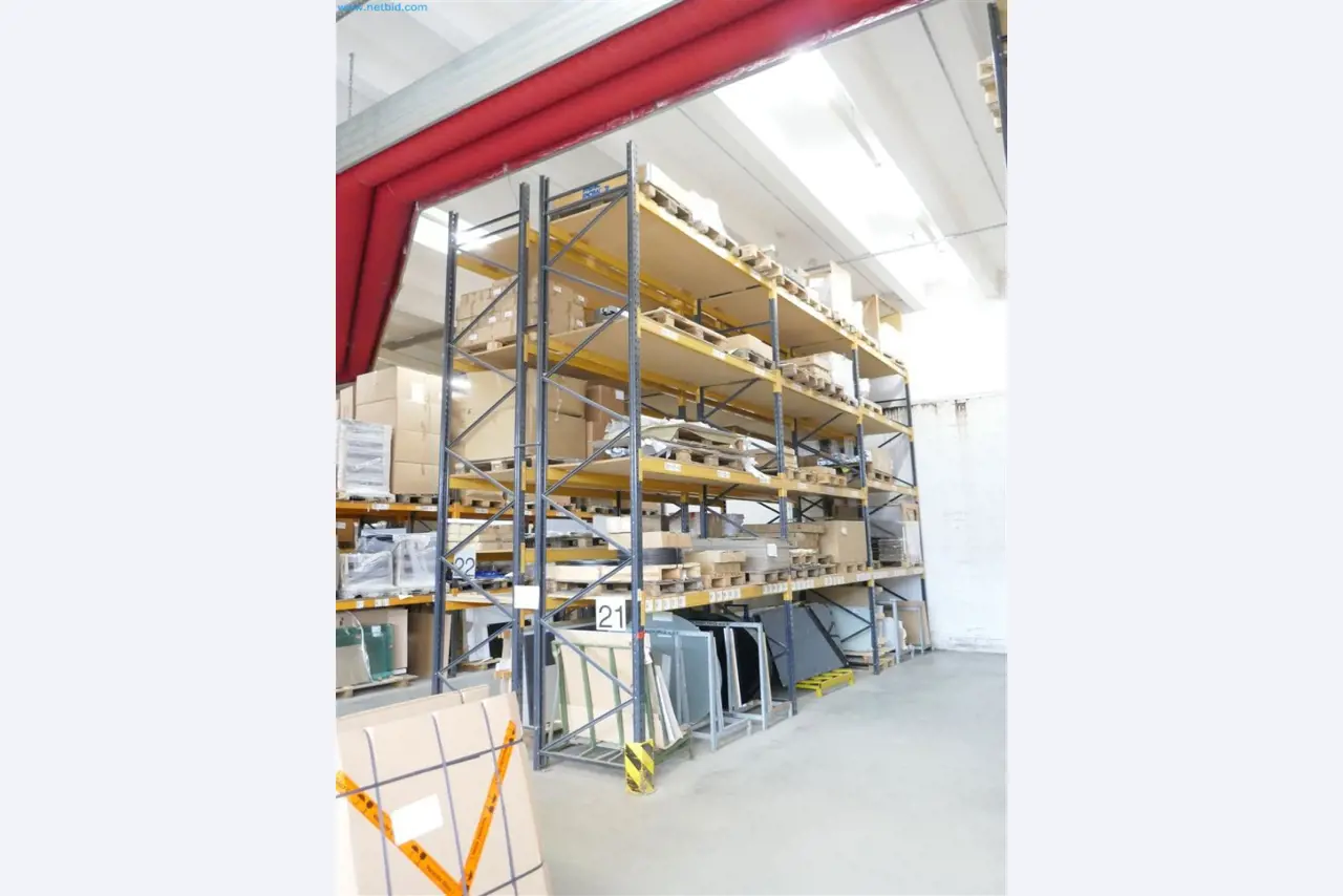 Maschinen, Warenvorräte, Lagertechnik u. Designmöbel eines Möbelherstellers-2