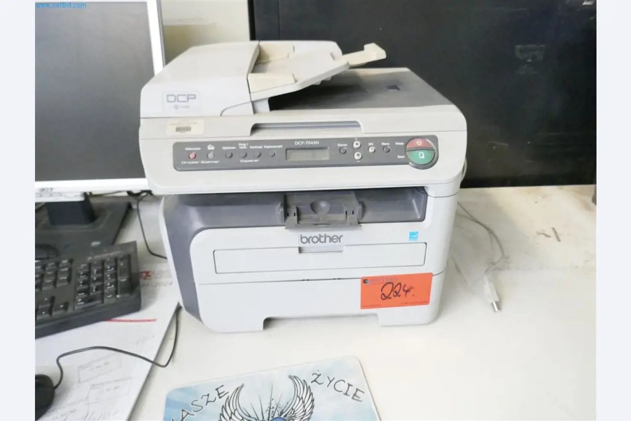 Maschinen, Warenvorräte, Lagertechnik u. Designmöbel eines Möbelherstellers-3