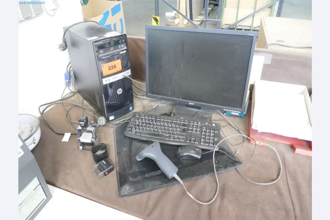 Maschinen, Warenvorräte, Lagertechnik u. Designmöbel eines Möbelherstellers-2