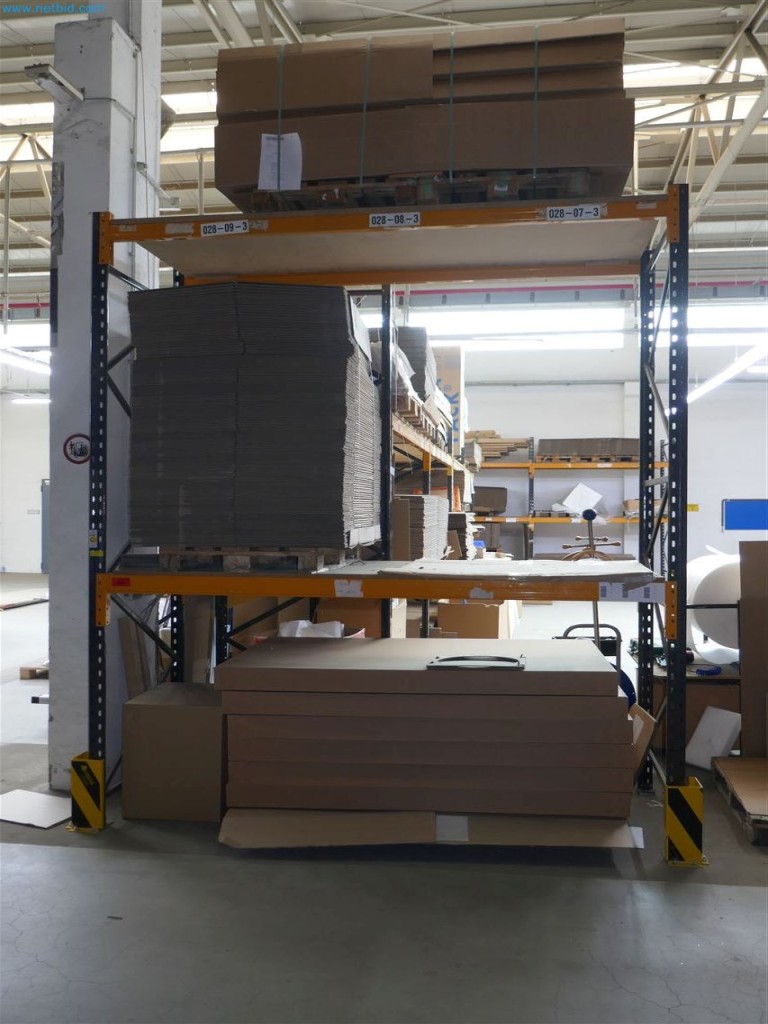 Maschinen, Warenvorräte, Lagertechnik u. Designmöbel eines Möbelherstellers-2