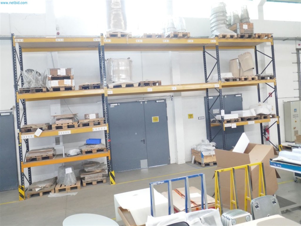 Maschinen, Warenvorräte, Lagertechnik u. Designmöbel eines Möbelherstellers-4