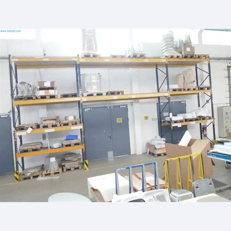 Maschinen, Warenvorräte, Lagertechnik u. Designmöbel eines Möbelherstellers-4