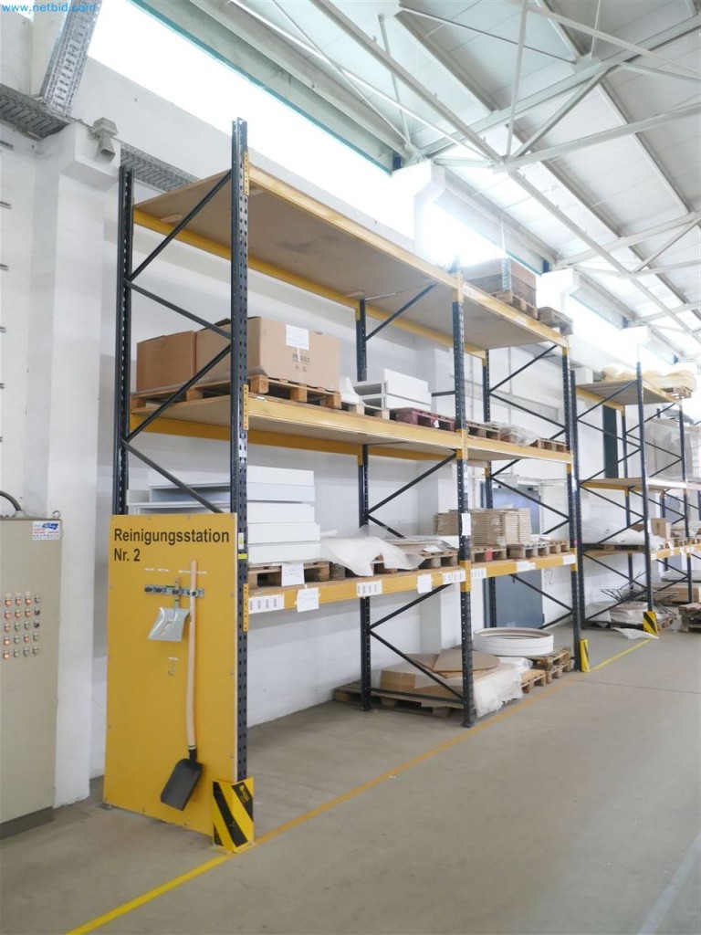 Maschinen, Warenvorräte, Lagertechnik u. Designmöbel eines Möbelherstellers-5