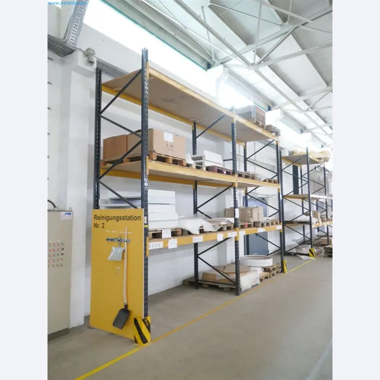 Maschinen, Warenvorräte, Lagertechnik u. Designmöbel eines Möbelherstellers-5