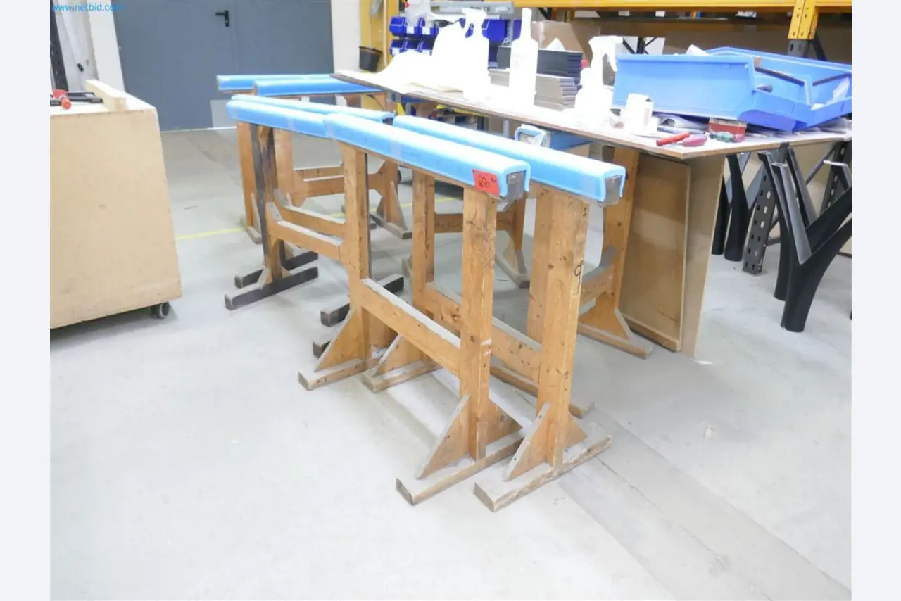 Machines, inventarissen, opbergtechniek en designmeubels van een meubelfabrikant-2