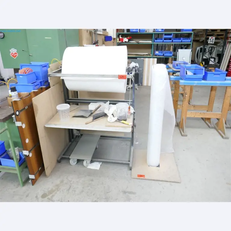 Machines, inventarissen, opbergtechniek en designmeubels van een meubelfabrikant-4