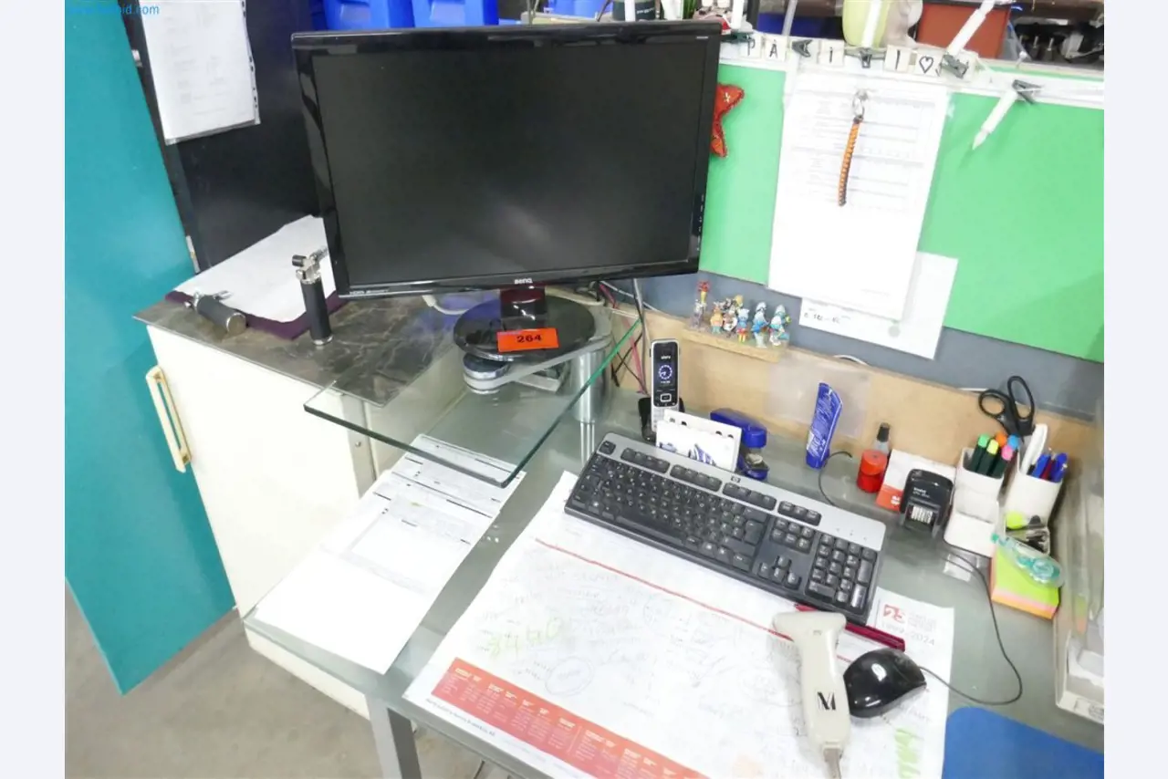 Maschinen, Warenvorräte, Lagertechnik u. Designmöbel eines Möbelherstellers-3