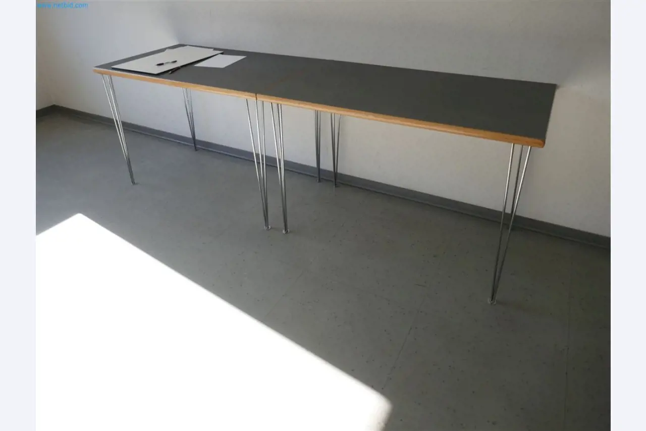 Máquinas, existências, tecnologia de armazenamento e mobiliário de design de um fabricante de mobiliário-3