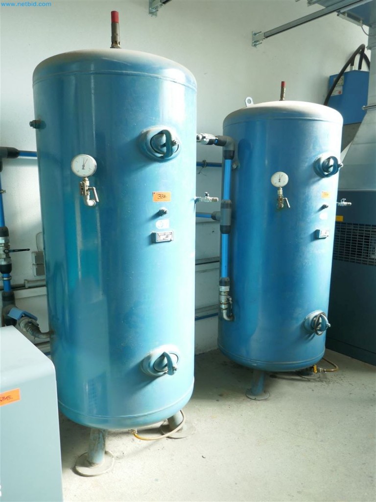 Maschinen, Warenvorräte, Lagertechnik u. Designmöbel eines Möbelherstellers-9