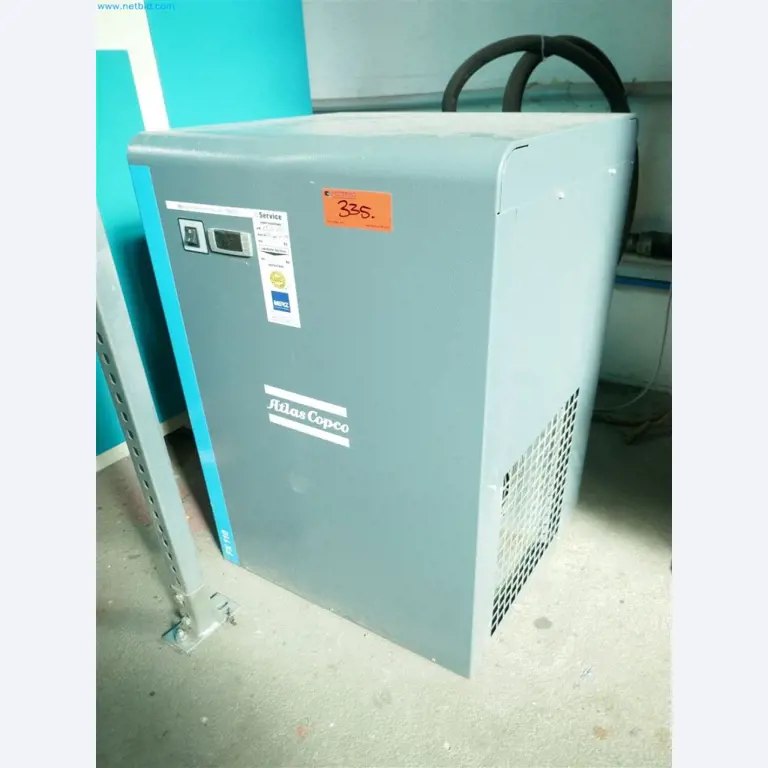 Maschinen, Warenvorräte, Lagertechnik u. Designmöbel eines Möbelherstellers-2