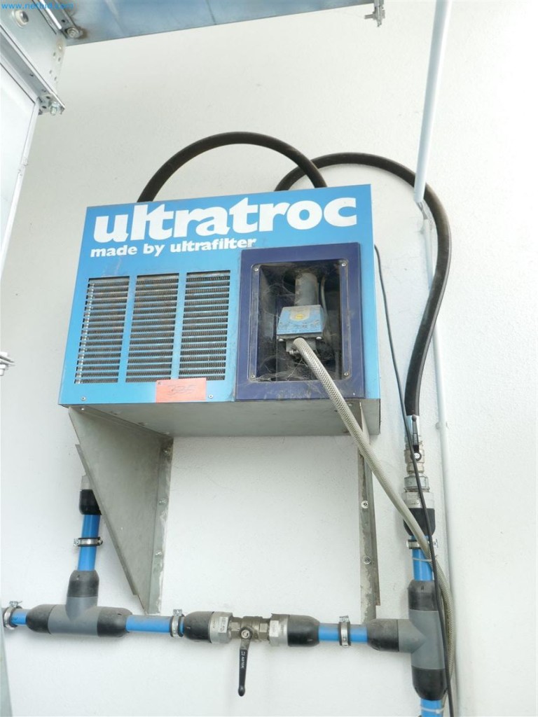 Maschinen, Warenvorräte, Lagertechnik u. Designmöbel eines Möbelherstellers-8