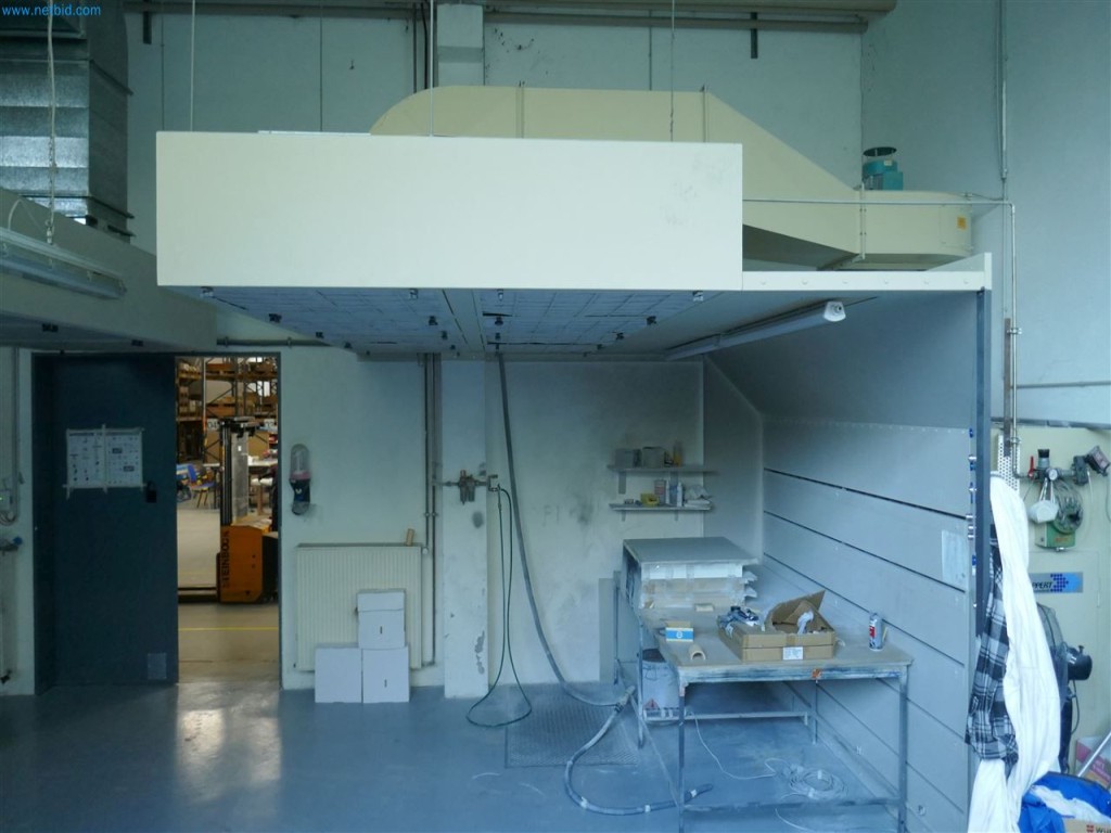 Maschinen, Warenvorräte, Lagertechnik u. Designmöbel eines Möbelherstellers-3