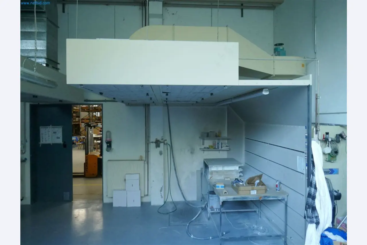 Maschinen, Warenvorräte, Lagertechnik u. Designmöbel eines Möbelherstellers-3