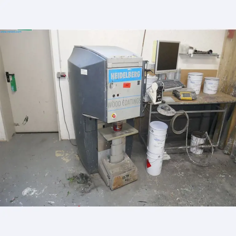 Machines, inventarissen, opbergtechniek en designmeubels van een meubelfabrikant-2