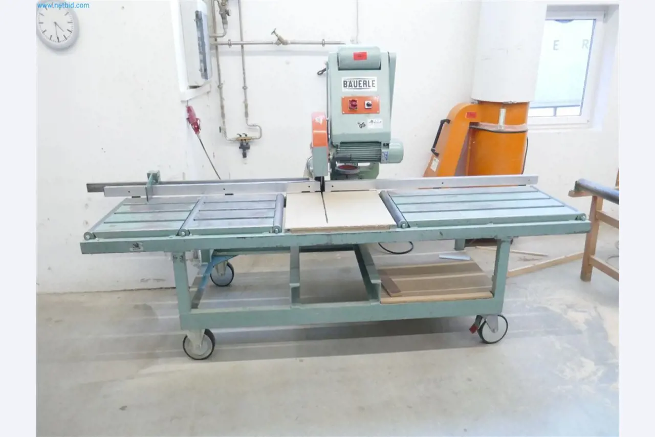 Maschinen, Warenvorräte, Lagertechnik u. Designmöbel eines Möbelherstellers-1