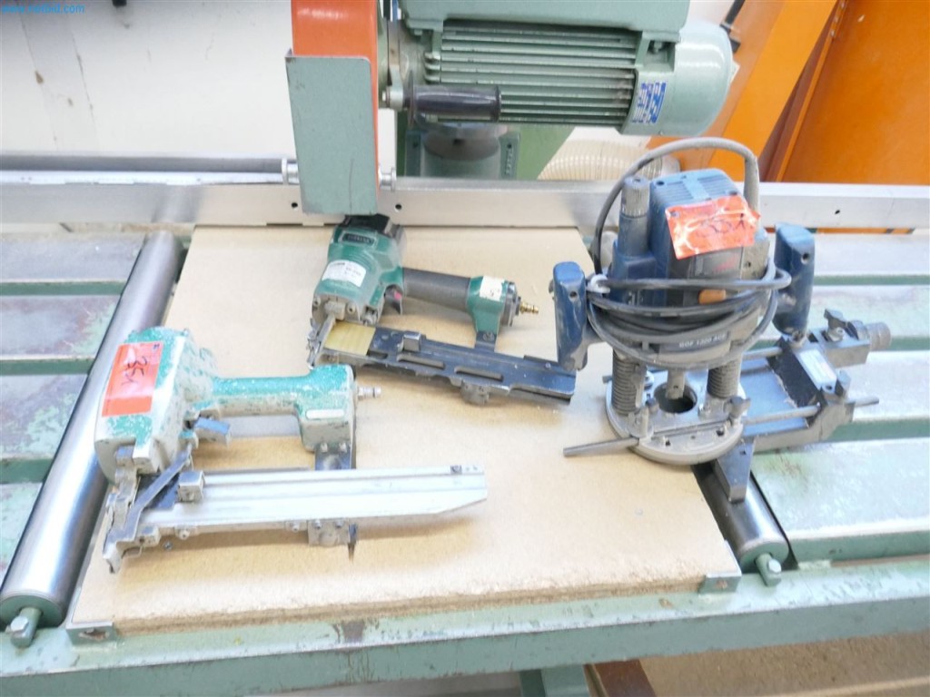 Maschinen, Warenvorräte, Lagertechnik u. Designmöbel eines Möbelherstellers-6