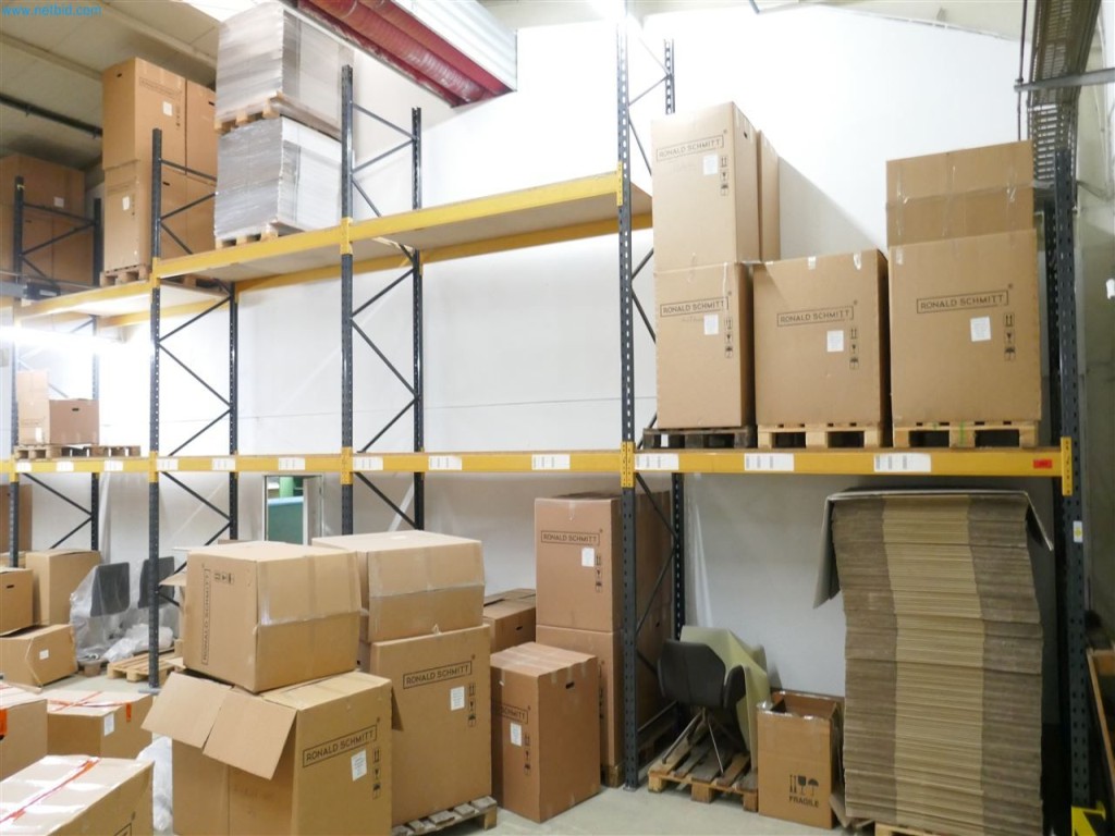 Maschinen, Warenvorräte, Lagertechnik u. Designmöbel eines Möbelherstellers-1