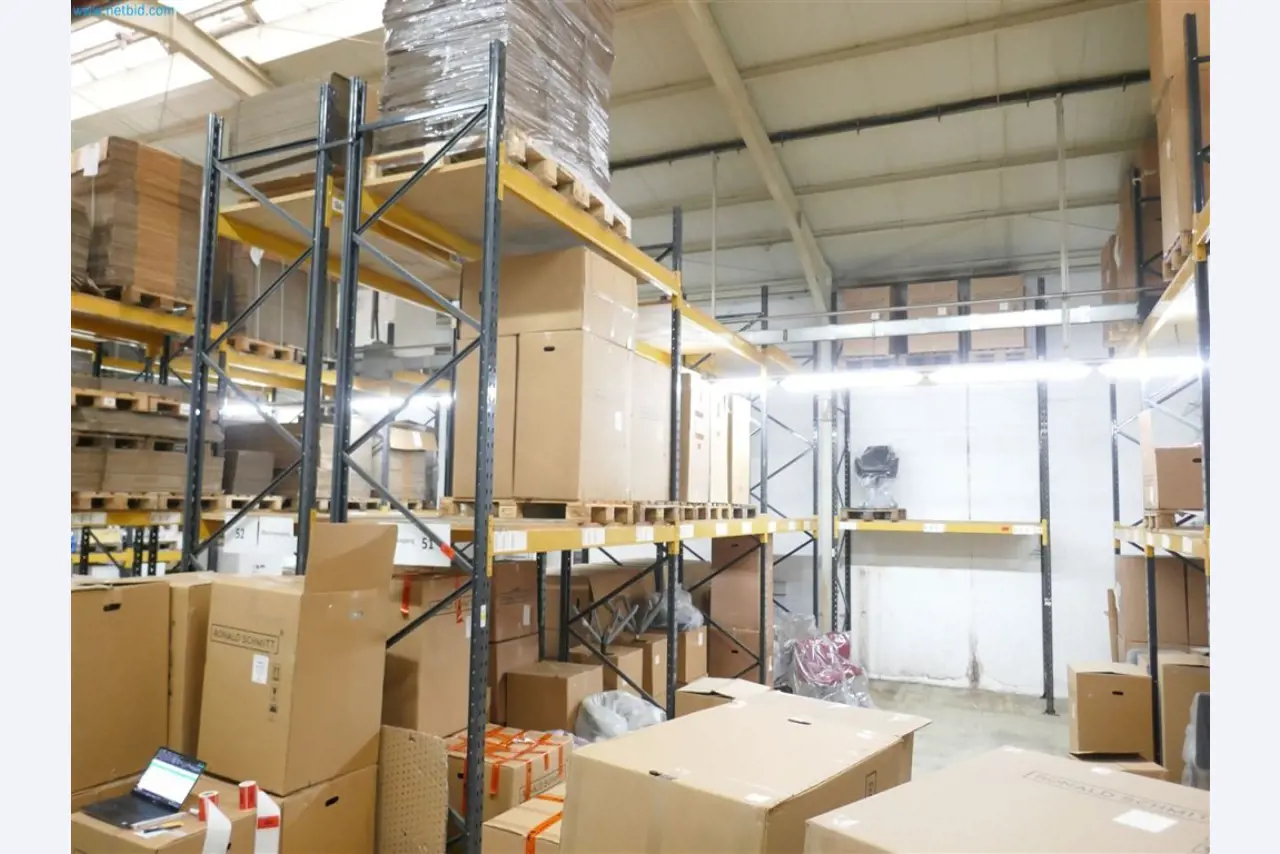 Maschinen, Warenvorräte, Lagertechnik u. Designmöbel eines Möbelherstellers-2