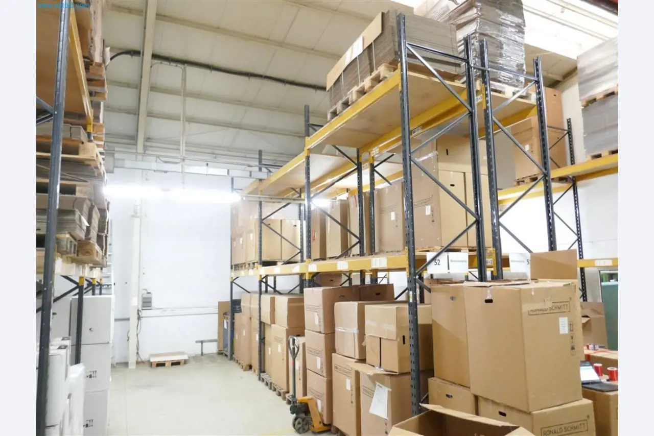 Maschinen, Warenvorräte, Lagertechnik u. Designmöbel eines Möbelherstellers-3