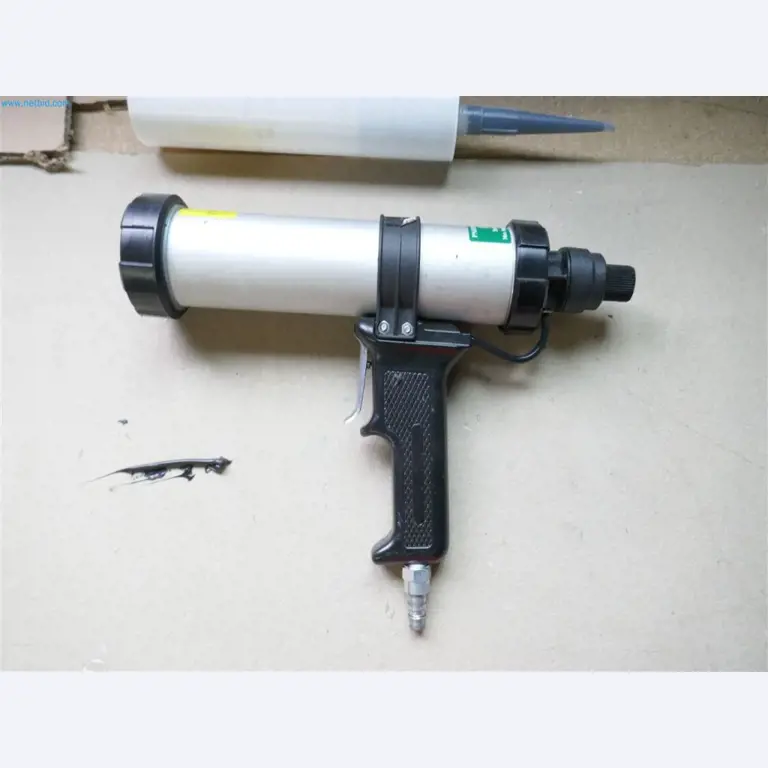 Maschinen, Warenvorräte, Lagertechnik u. Designmöbel eines Möbelherstellers-1