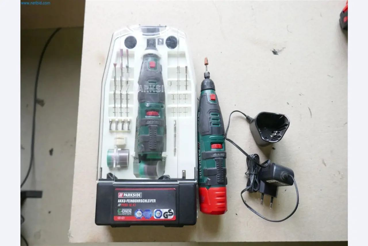 Maschinen, Warenvorräte, Lagertechnik u. Designmöbel eines Möbelherstellers-3