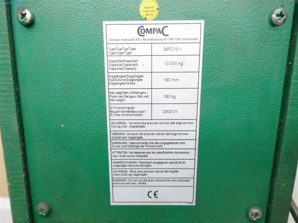 Maschinen, Warenvorräte, Lagertechnik u. Designmöbel eines Möbelherstellers-4