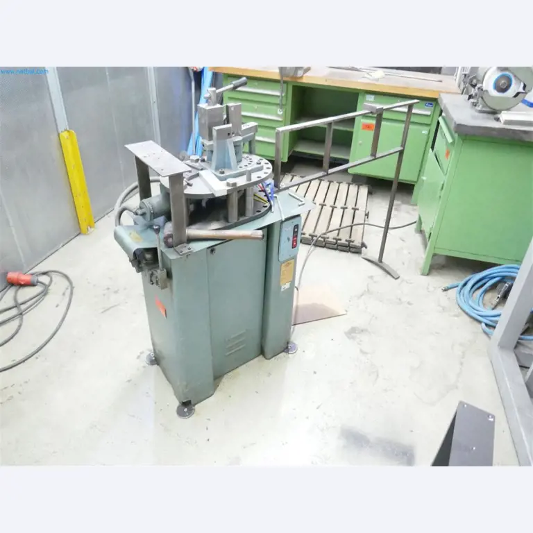 Maschinen, Warenvorräte, Lagertechnik u. Designmöbel eines Möbelherstellers-4