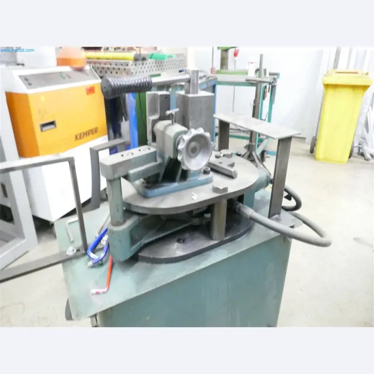 Maschinen, Warenvorräte, Lagertechnik u. Designmöbel eines Möbelherstellers-6