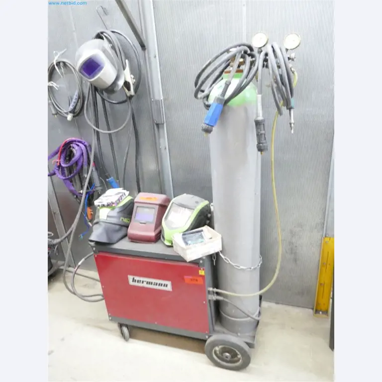 Maschinen, Warenvorräte, Lagertechnik u. Designmöbel eines Möbelherstellers-1