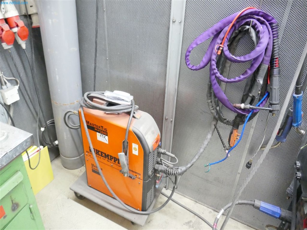 Maschinen, Warenvorräte, Lagertechnik u. Designmöbel eines Möbelherstellers-2