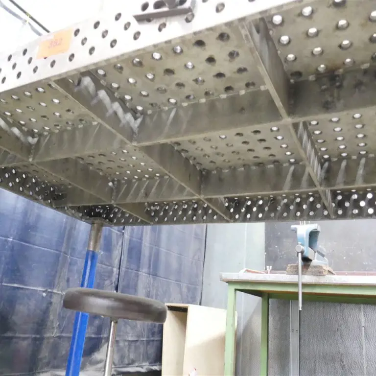 fahrbarer Stahl-Schweißtisch