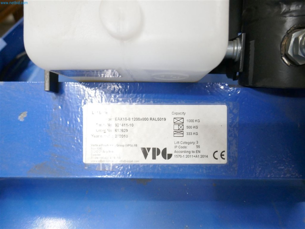 Maschinen, Warenvorräte, Lagertechnik u. Designmöbel eines Möbelherstellers-2