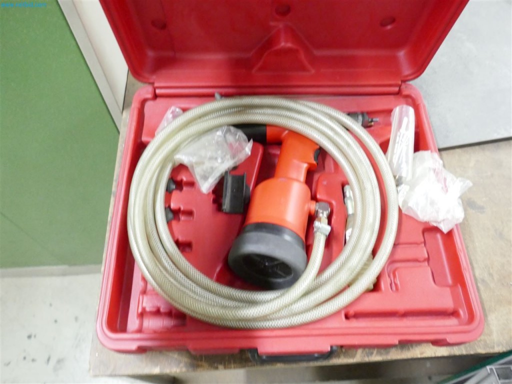 Maschinen, Warenvorräte, Lagertechnik u. Designmöbel eines Möbelherstellers-2