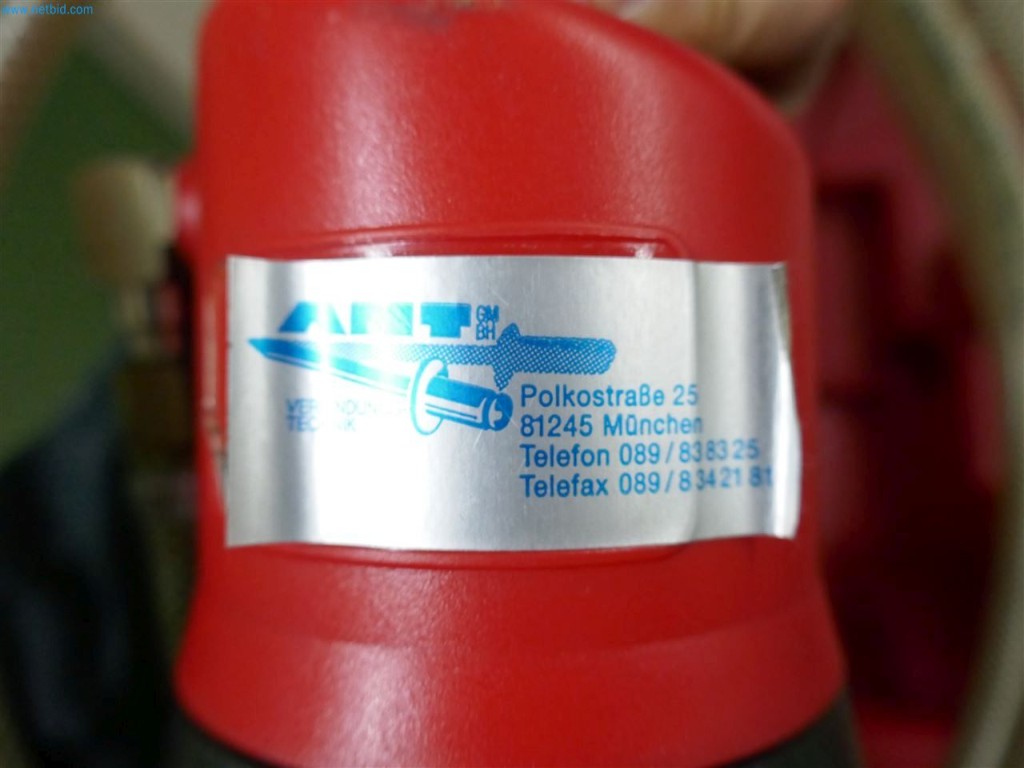 Maschinen, Warenvorräte, Lagertechnik u. Designmöbel eines Möbelherstellers-3