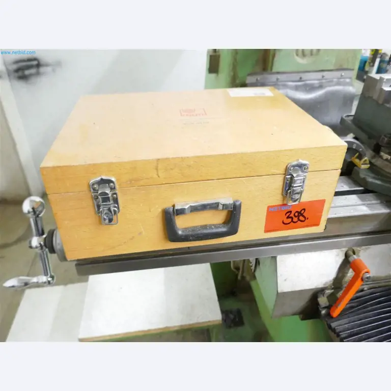 Maschinen, Warenvorräte, Lagertechnik u. Designmöbel eines Möbelherstellers-10