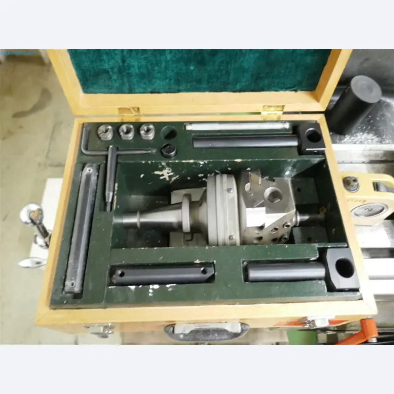 Maschinen, Warenvorräte, Lagertechnik u. Designmöbel eines Möbelherstellers-11