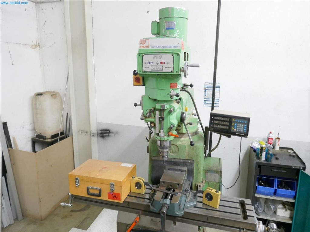 Maschinen, Warenvorräte, Lagertechnik u. Designmöbel eines Möbelherstellers-2