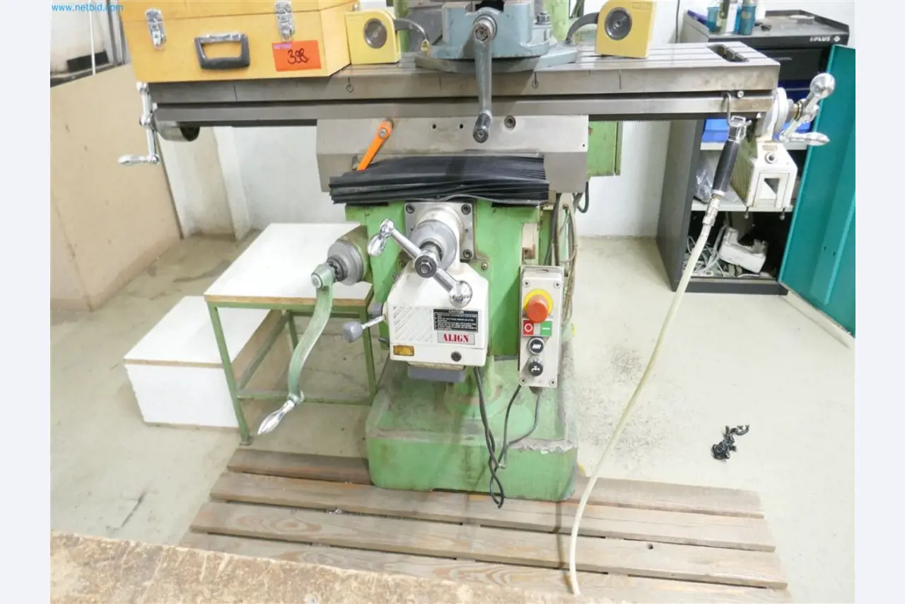 Maschinen, Warenvorräte, Lagertechnik u. Designmöbel eines Möbelherstellers-3