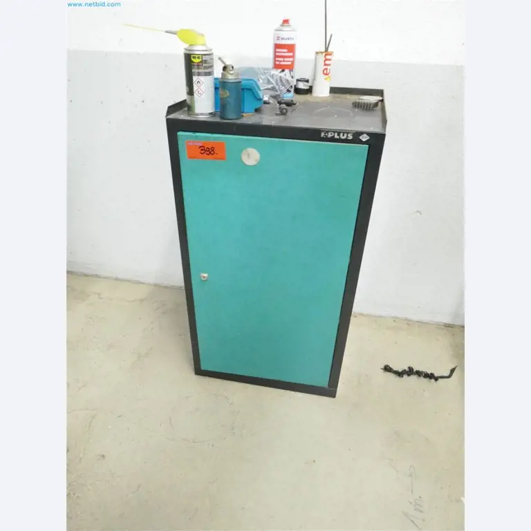 Maschinen, Warenvorräte, Lagertechnik u. Designmöbel eines Möbelherstellers-6