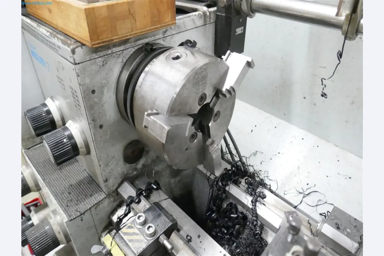 Maschinen, Warenvorräte, Lagertechnik u. Designmöbel eines Möbelherstellers-5