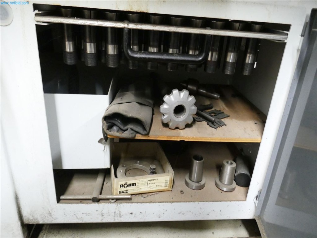 Maschinen, Warenvorräte, Lagertechnik u. Designmöbel eines Möbelherstellers-6