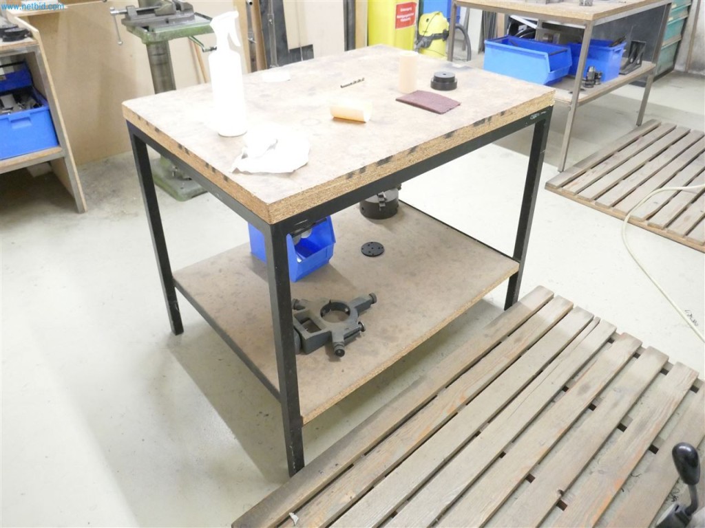 Maschinen, Warenvorräte, Lagertechnik u. Designmöbel eines Möbelherstellers-7