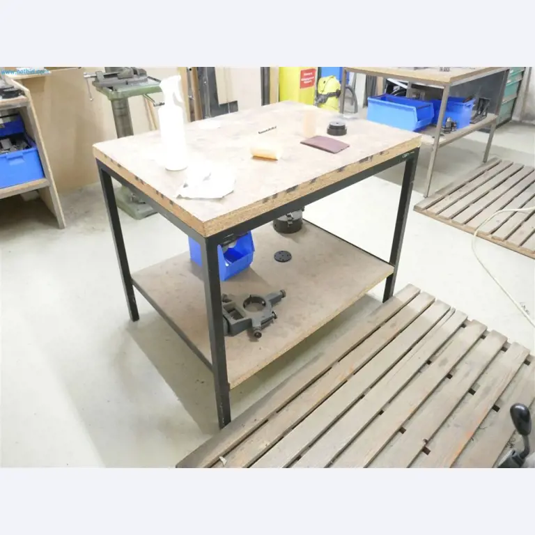 Maschinen, Warenvorräte, Lagertechnik u. Designmöbel eines Möbelherstellers-7