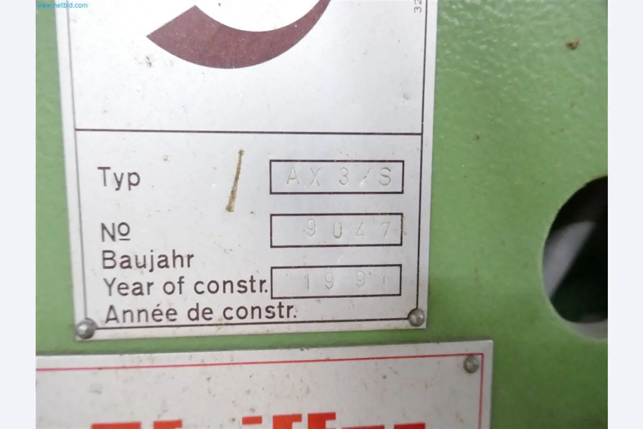 Maschinen, Warenvorräte, Lagertechnik u. Designmöbel eines Möbelherstellers-3